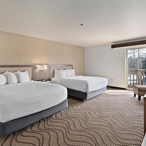 Queen Room Two Queen Beds View Non-Smoking